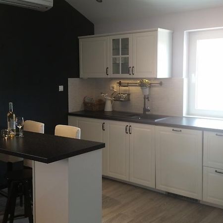Apartment Diminic Melin كريس المظهر الخارجي الصورة