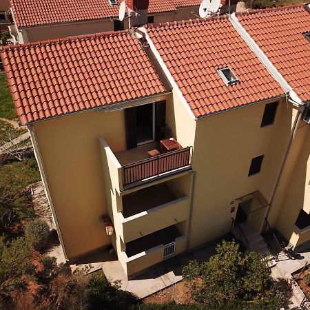 Apartment Diminic Melin كريس المظهر الخارجي الصورة