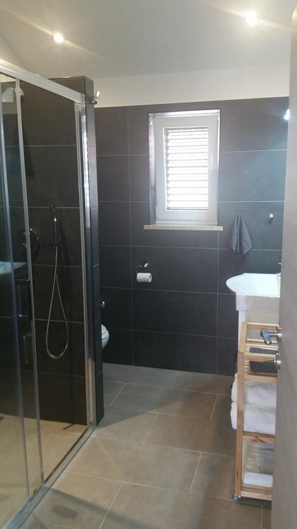 Apartment Diminic Melin كريس المظهر الخارجي الصورة