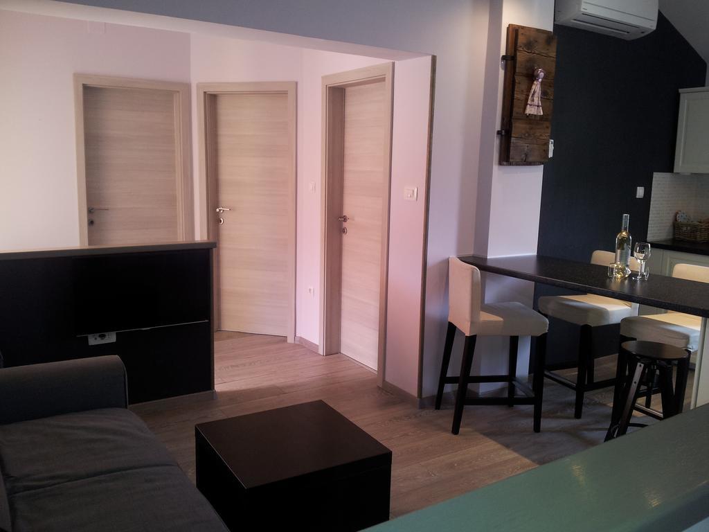 Apartment Diminic Melin كريس المظهر الخارجي الصورة